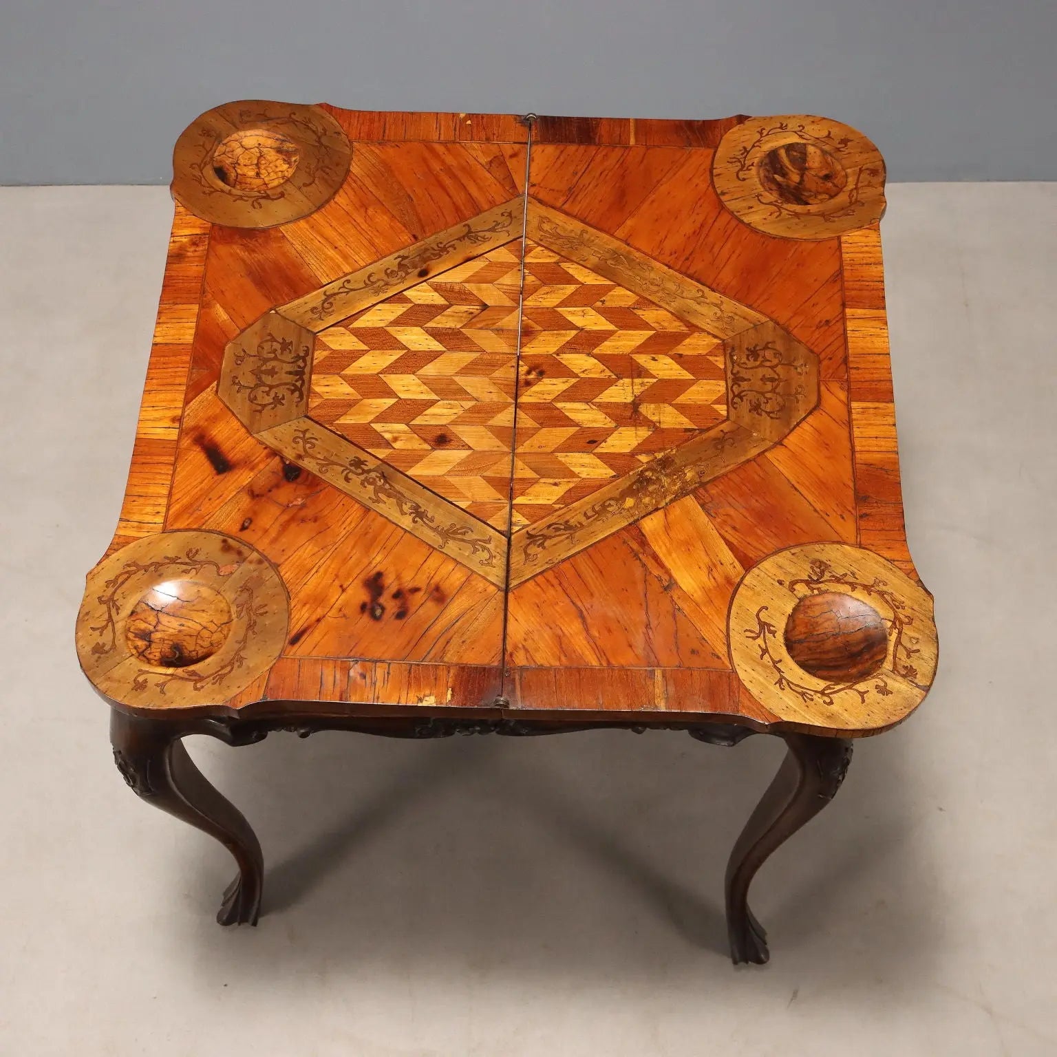 Antique Game Table Walnut Beech Openable Top Italy XX Century - Italy, Early XX Century | Antiques | Side & Coffee Tables