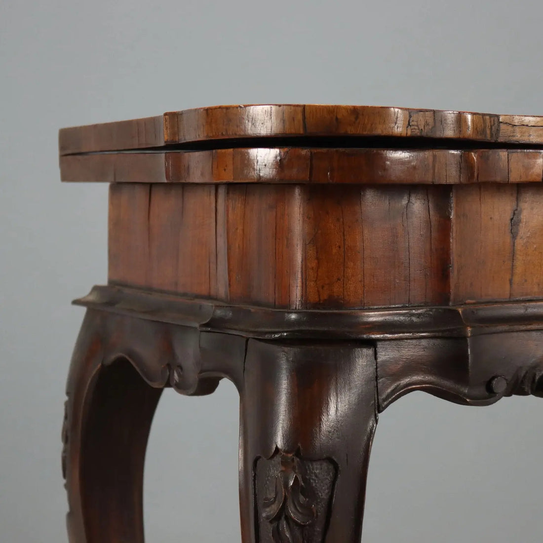 Antique Game Table Walnut Beech Openable Top Italy XX Century - Italy, Early XX Century | Antiques | Side & Coffee Tables