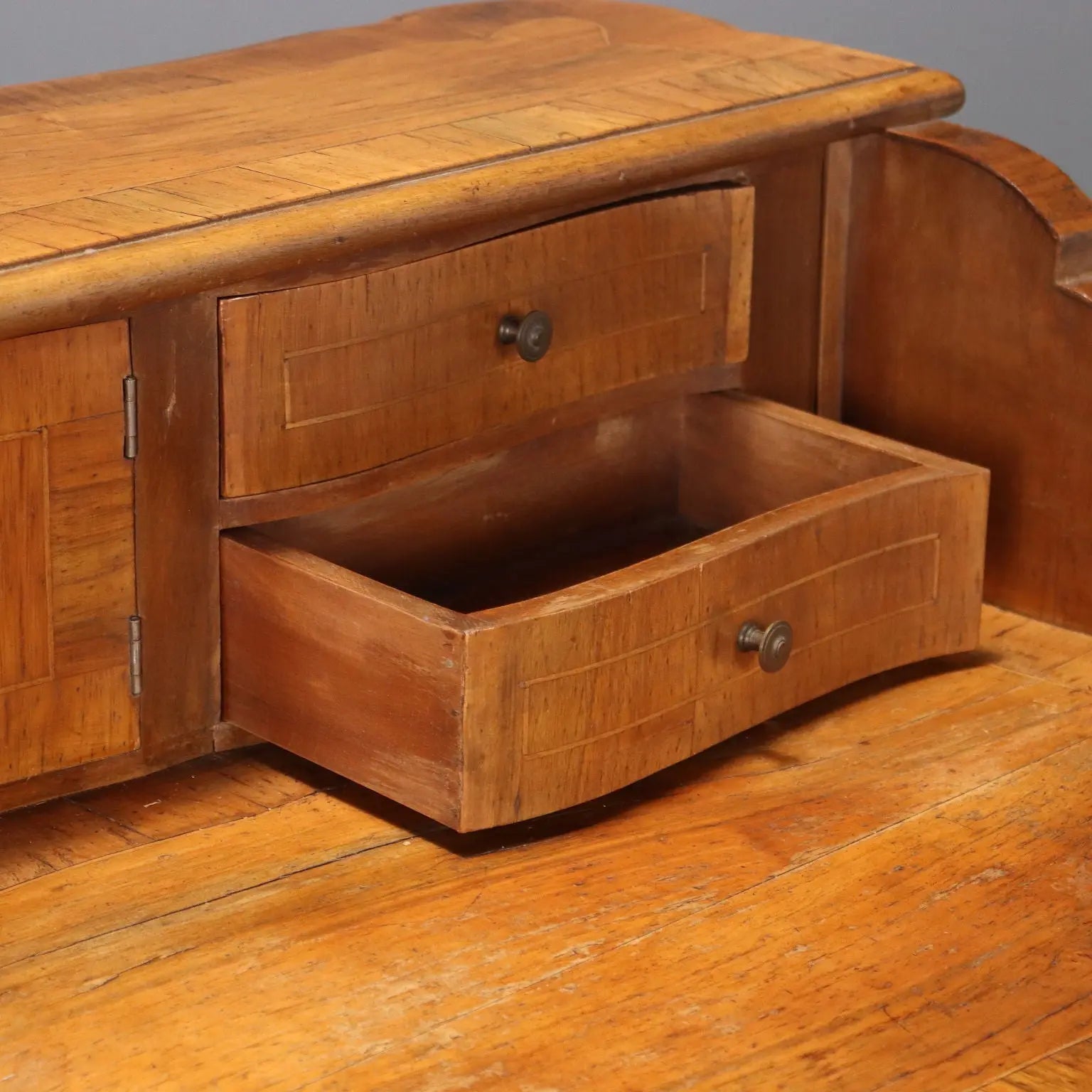 Antique Writing Desk Baroque Style Walnut Italy XX Century
