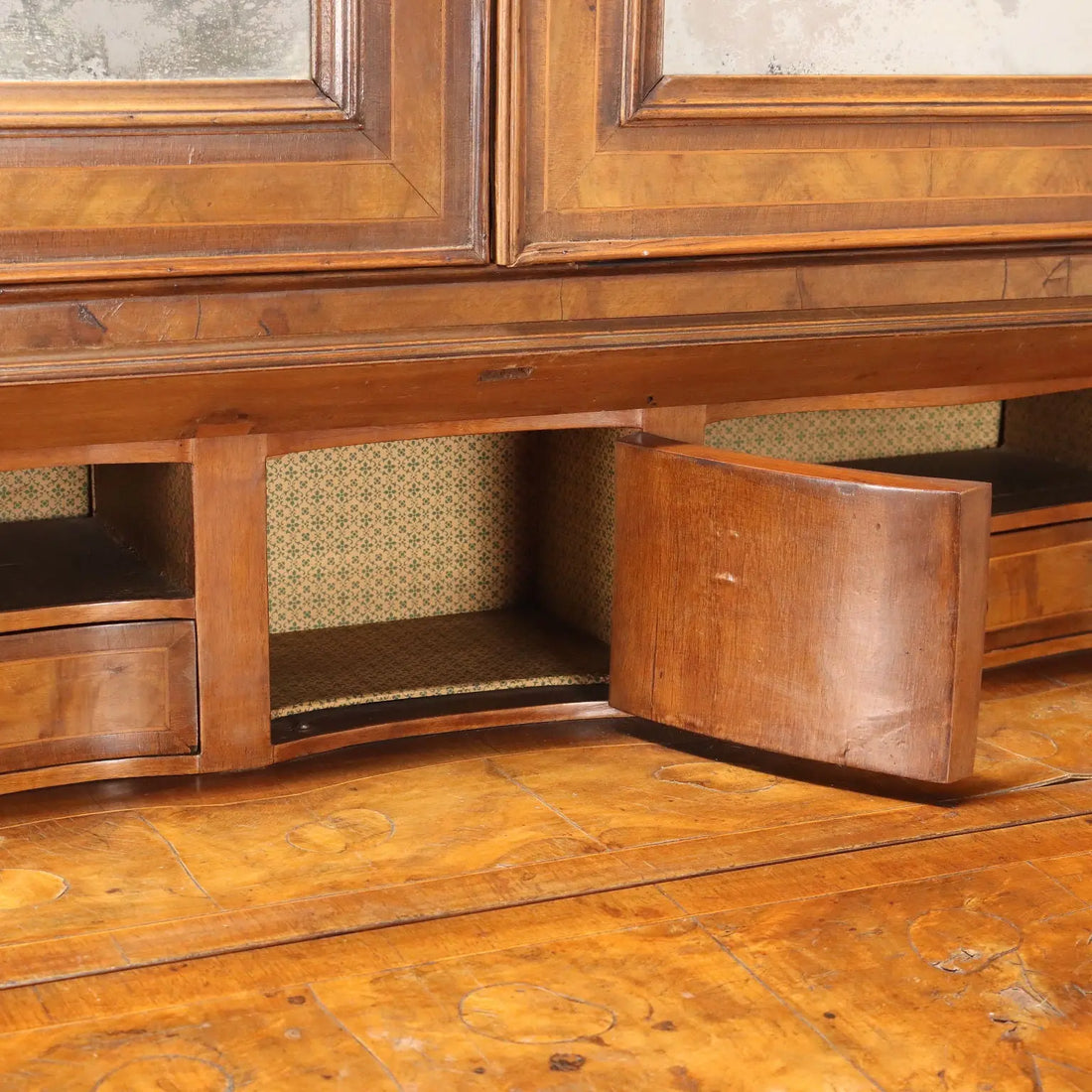 Walnut Style Trumeau - Italy Early 1900s