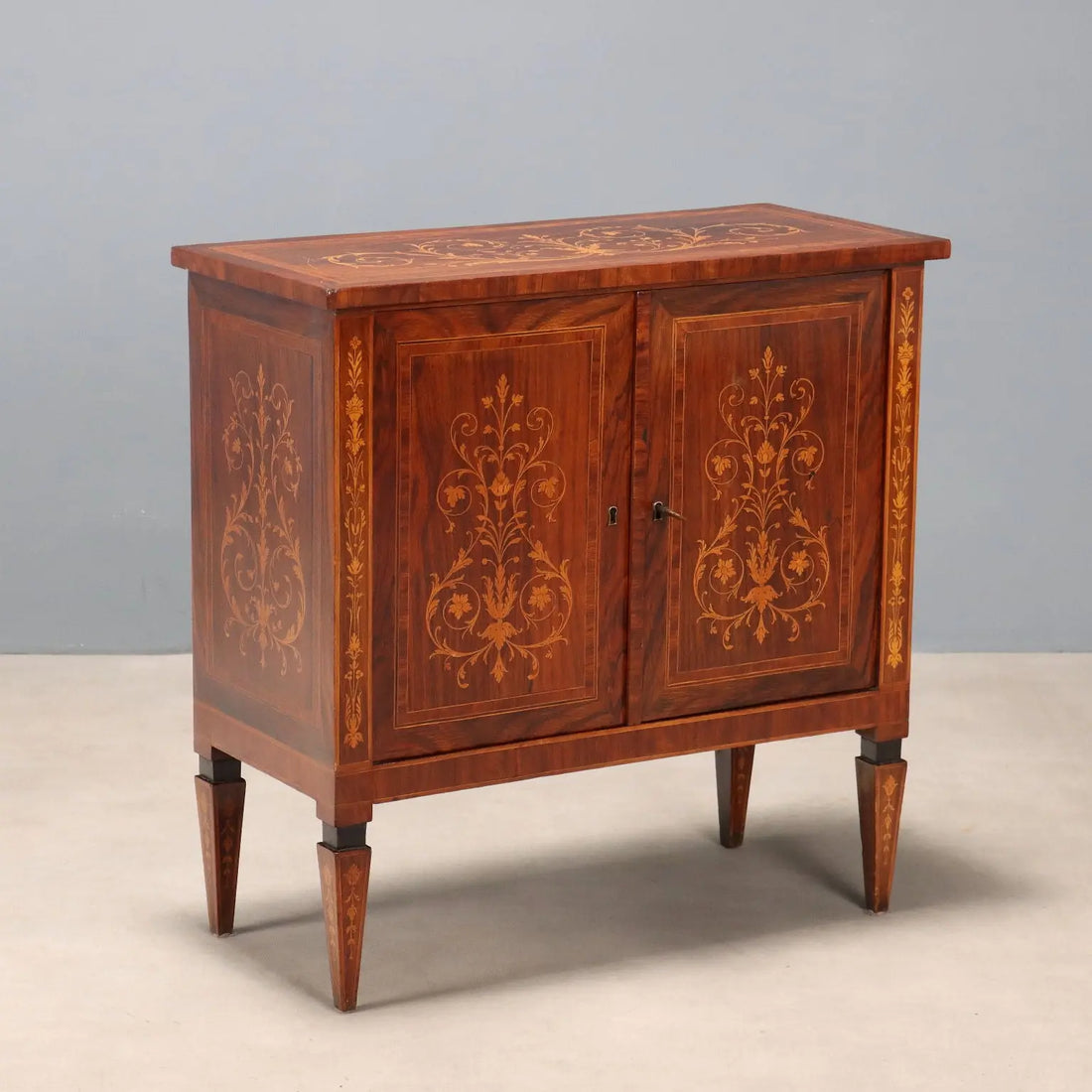 Antique Cupboard Neoclassical Style Veneered in Various Woods '900 - Italy, Early XX Century | Antiques | Cupboards
