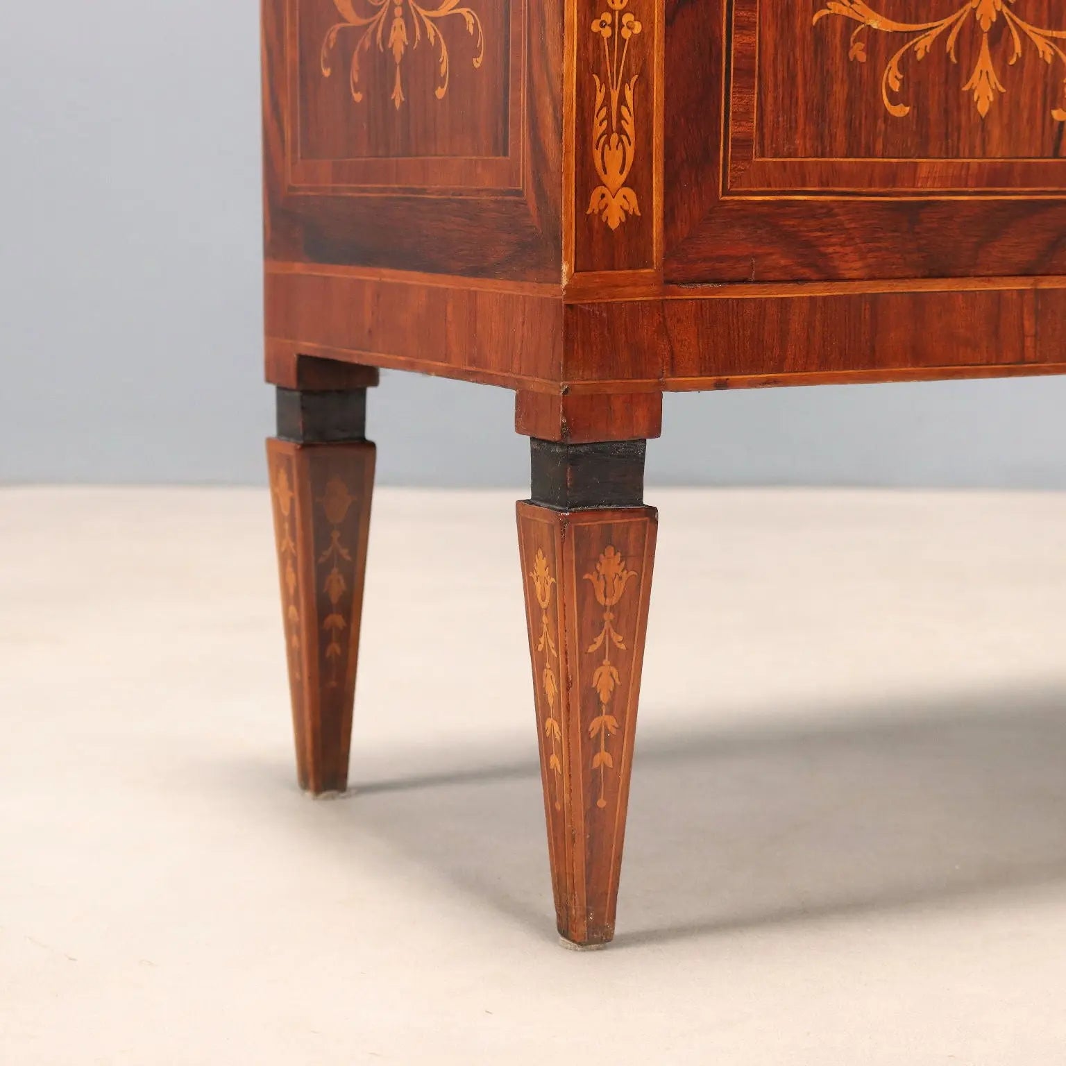 Antique Cupboard Neoclassical Style Veneered in Various Woods '900 - Italy, Early XX Century | Antiques | Cupboards