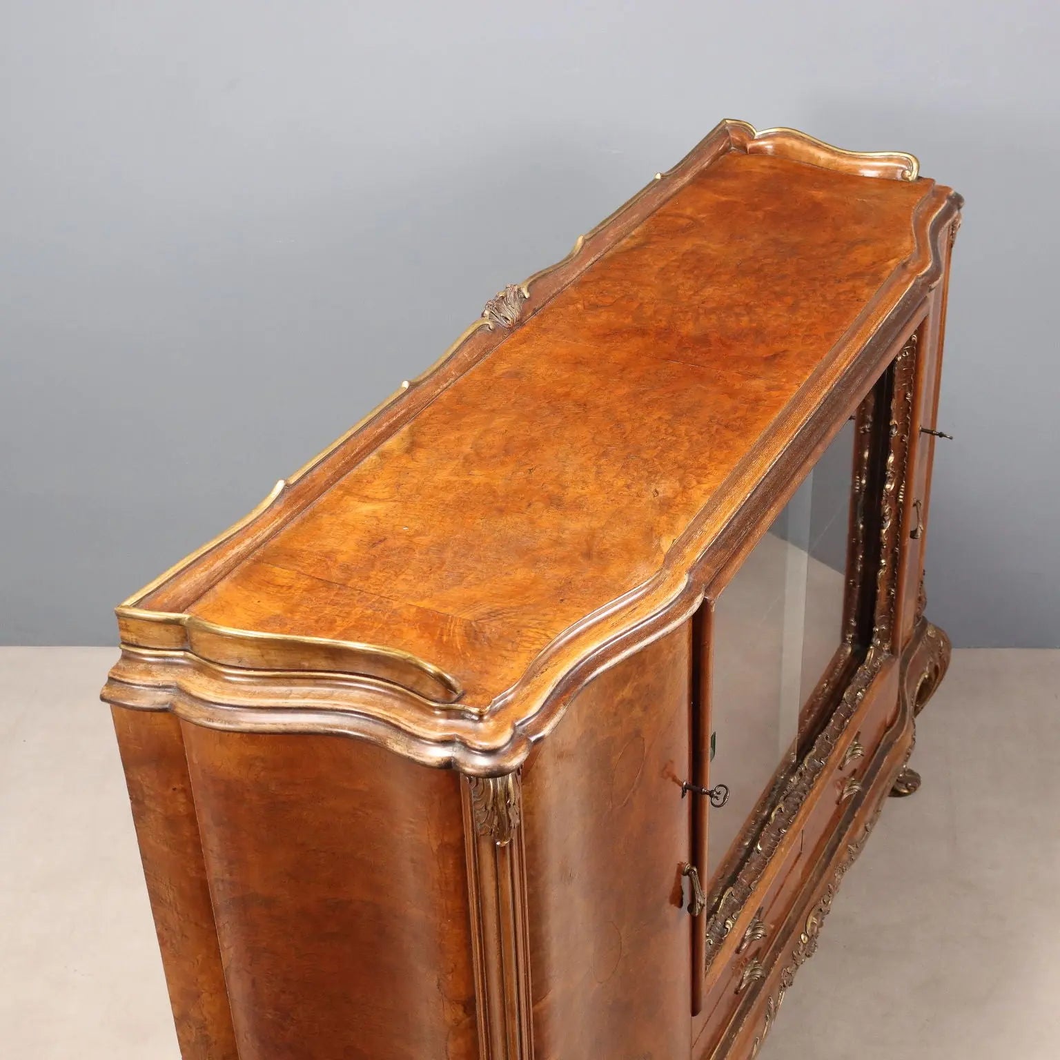 Antique Cupboard Chippendale Style Walnut Italy XX Century - Italy, Early XX Century | Antiques | Bookcases & Showcases