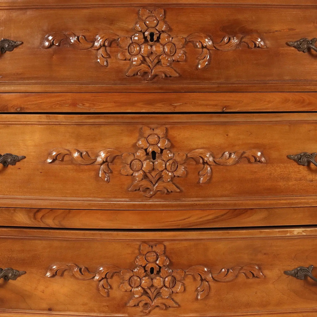 Antique Chest of Drawers Baroque Style Walnut 3 Drawers XX Century - Italy, XX Century | Antiques | Chest of Drawers & Commodes
