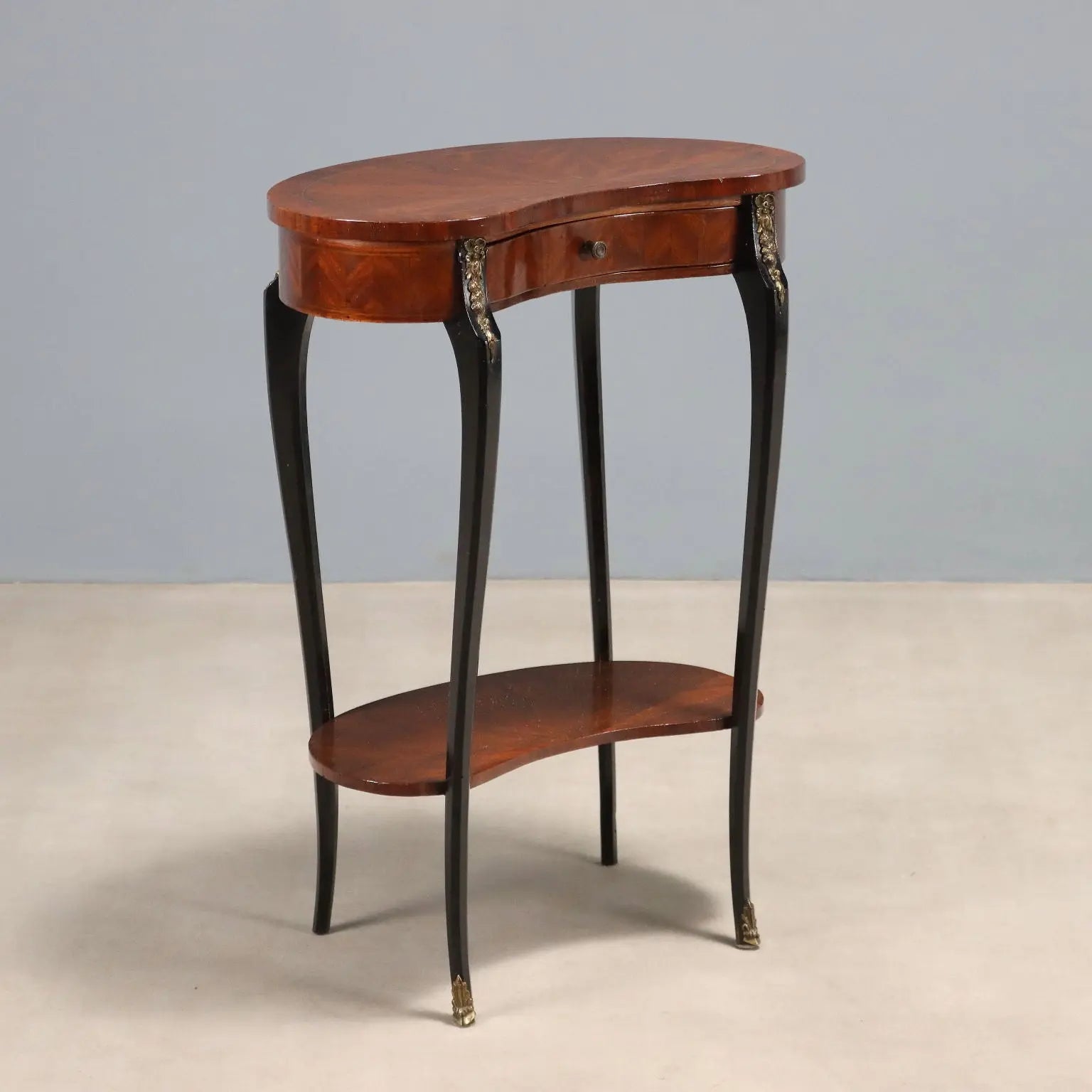 Antique Kidney Table in Mahogany 19th Century