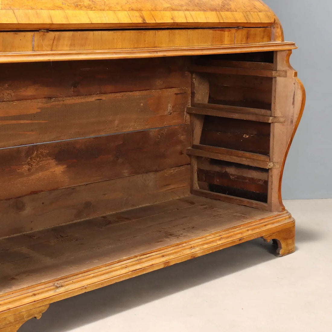 Antique Trumeau Walnut Walnut Burl Drawers Italy XX Century