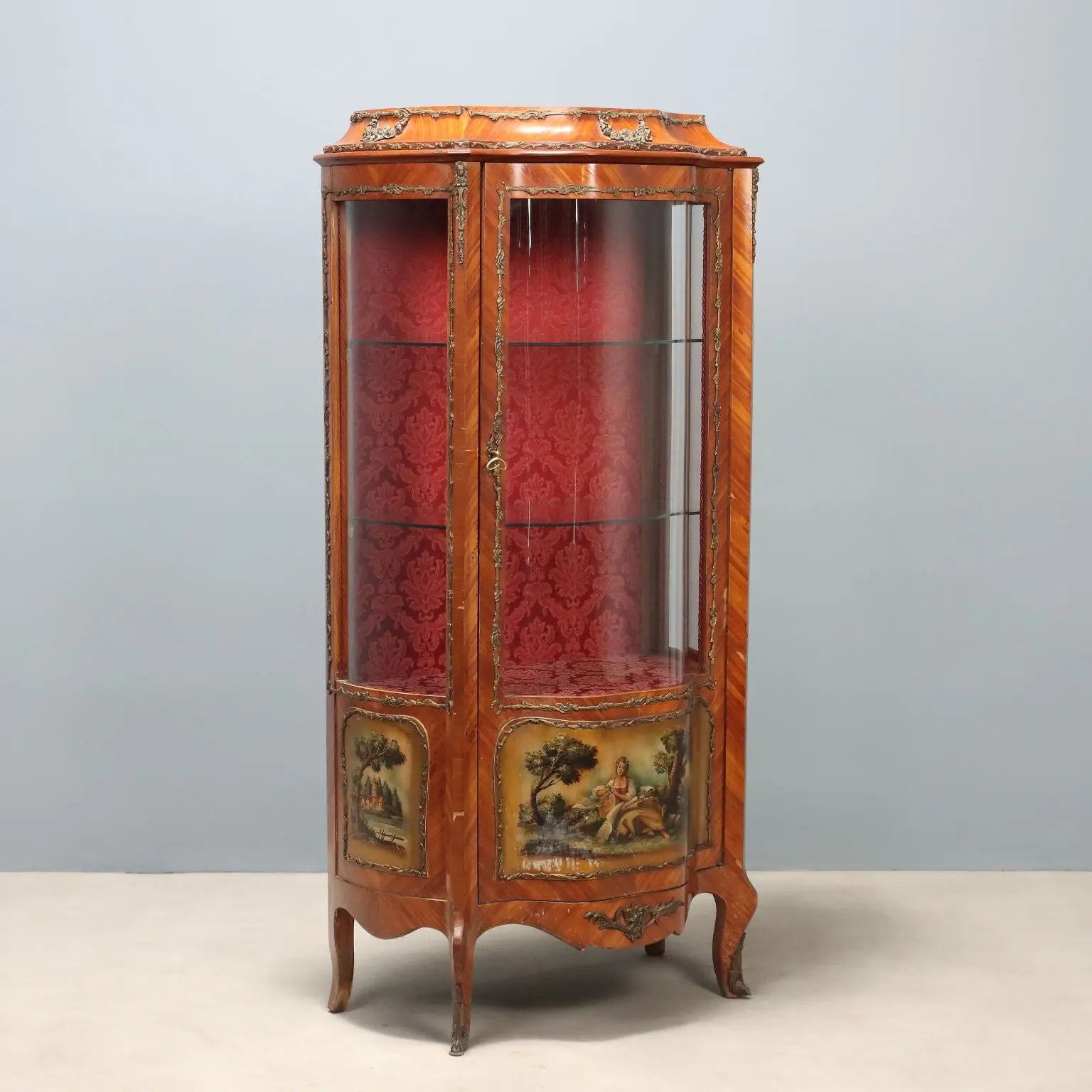Antique Showcase Bois de Rose Baroque Italy XX Century