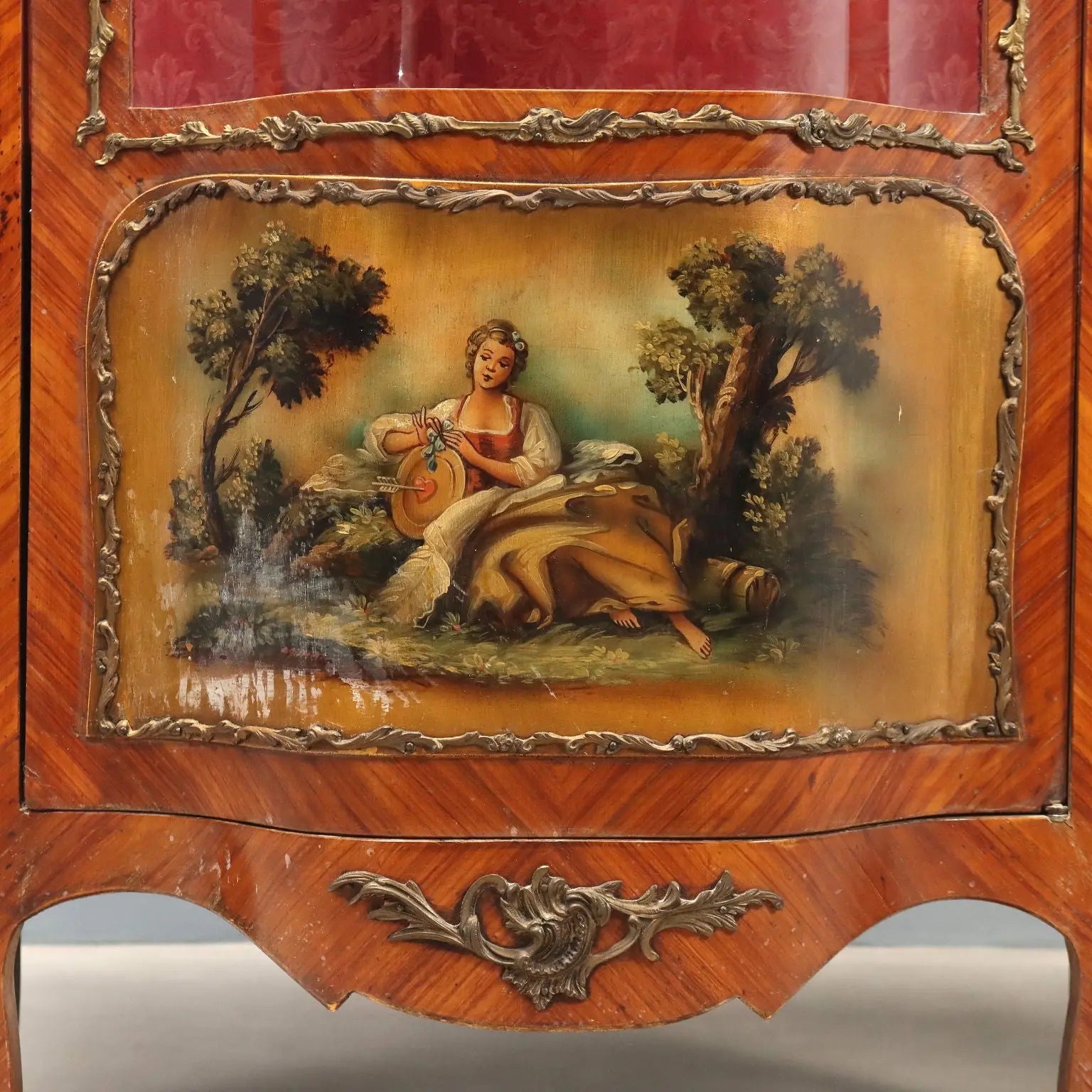 Antique Showcase Bois de Rose Baroque Italy XX Century