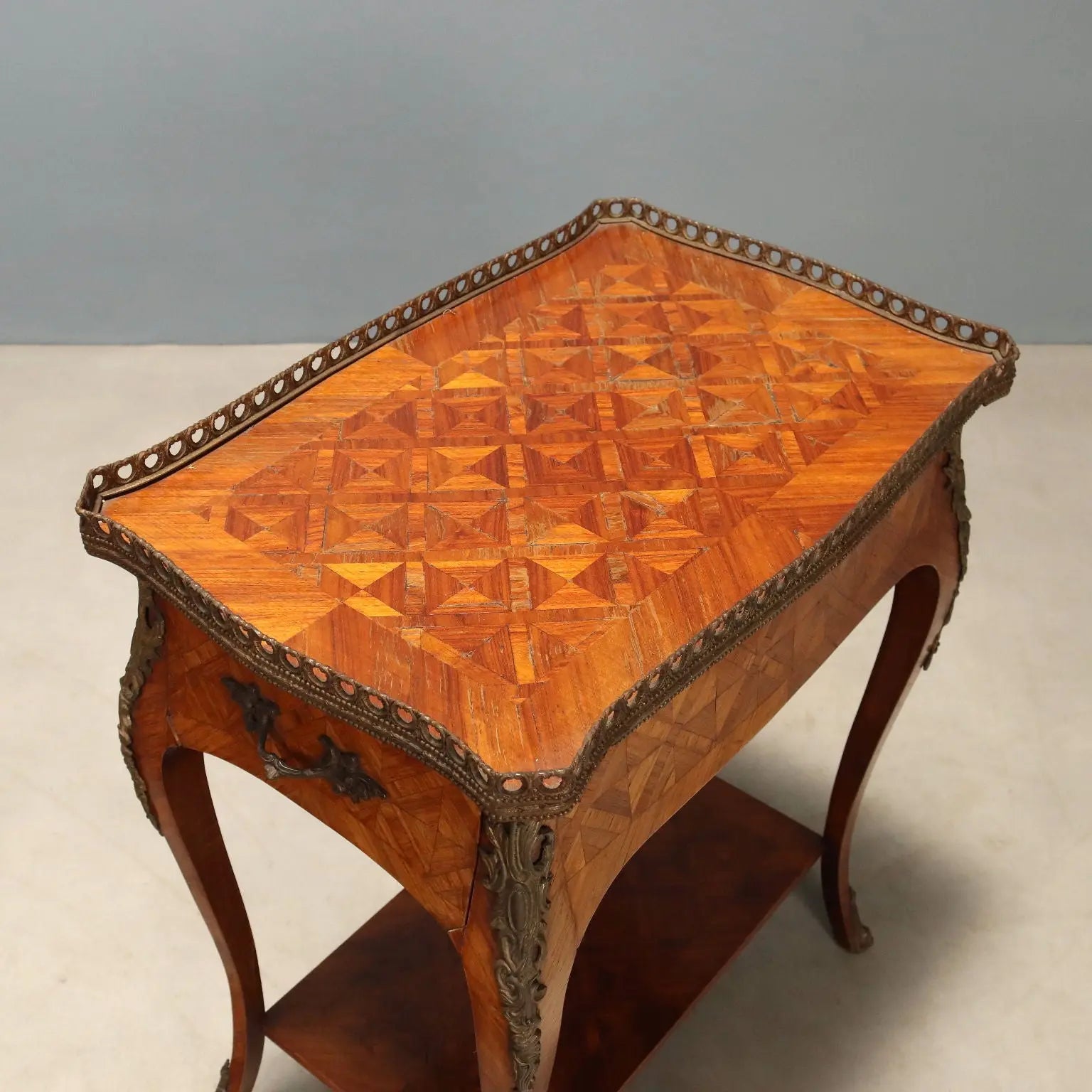 Napoleon III Table in Bois de Rose - Italy 1800s