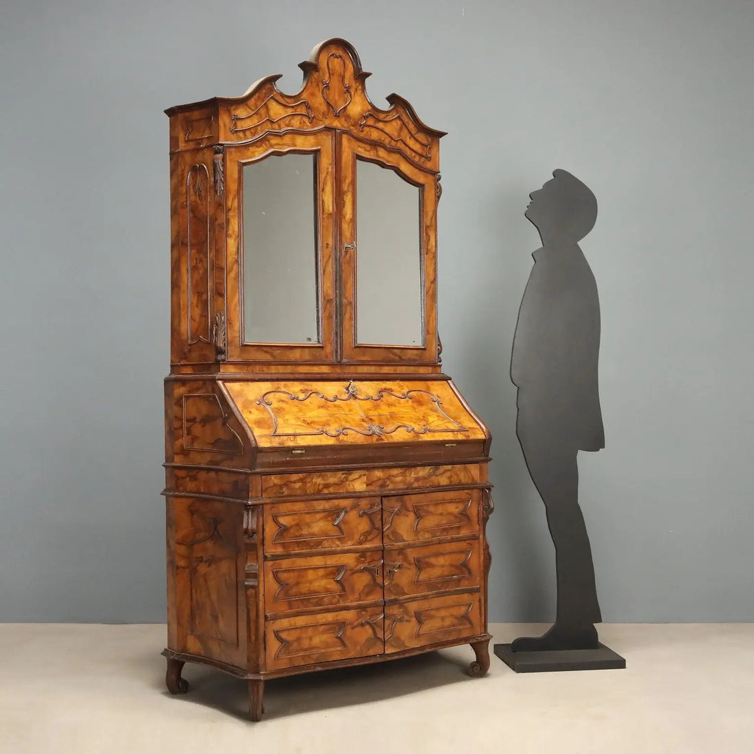 Lombard Trumeau in Walnut and Burl, Italy 20th Century