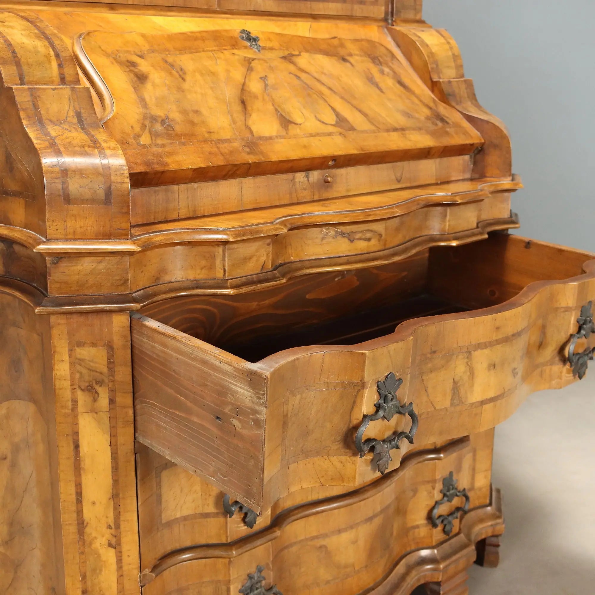 Antique Trumeau Walnut Burl Drawers Italy Early XX Century