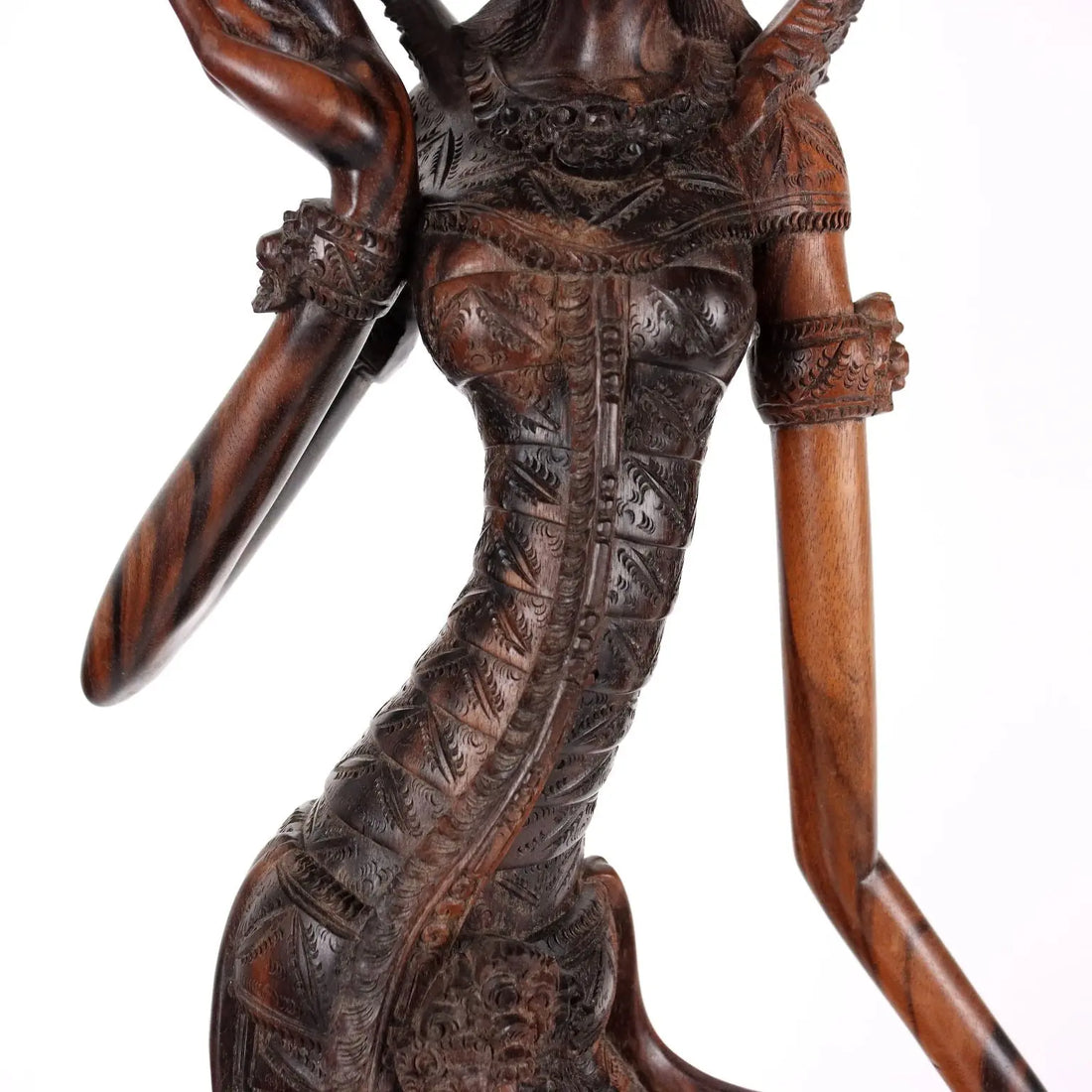 Ancient Sculpture of a Girl Second Half of the XX Century Teak - Indonesia Second half of the 20th century | Antiques | Fancy Goods