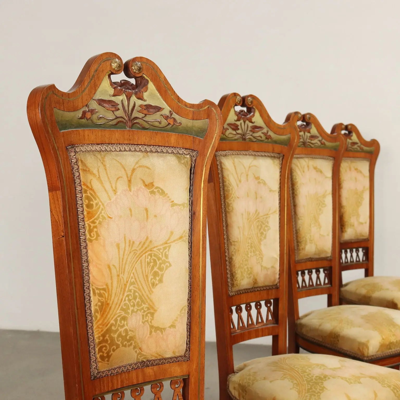 Group of Chairs and Armchairs Art Nouveau Italy XIX Century - Pair of Armchairs and Four Chairs | Antiques | Seating
