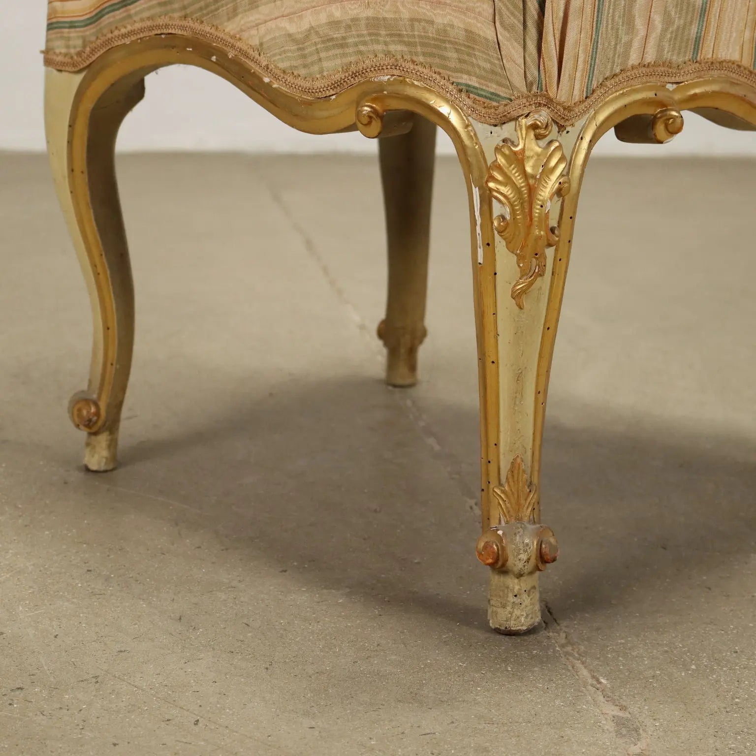 Group of 4 Chairs Eclecticism Wood Italy XIX Century - Lombardy, Second Quarter XIX Century | Antiques | Seating