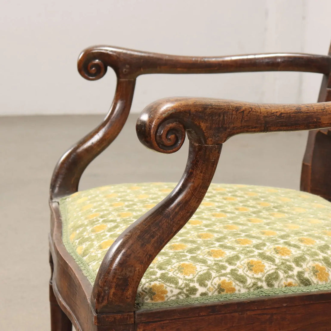 Ancient Armchair from the Directoire Cloth Italy Late XIX Century