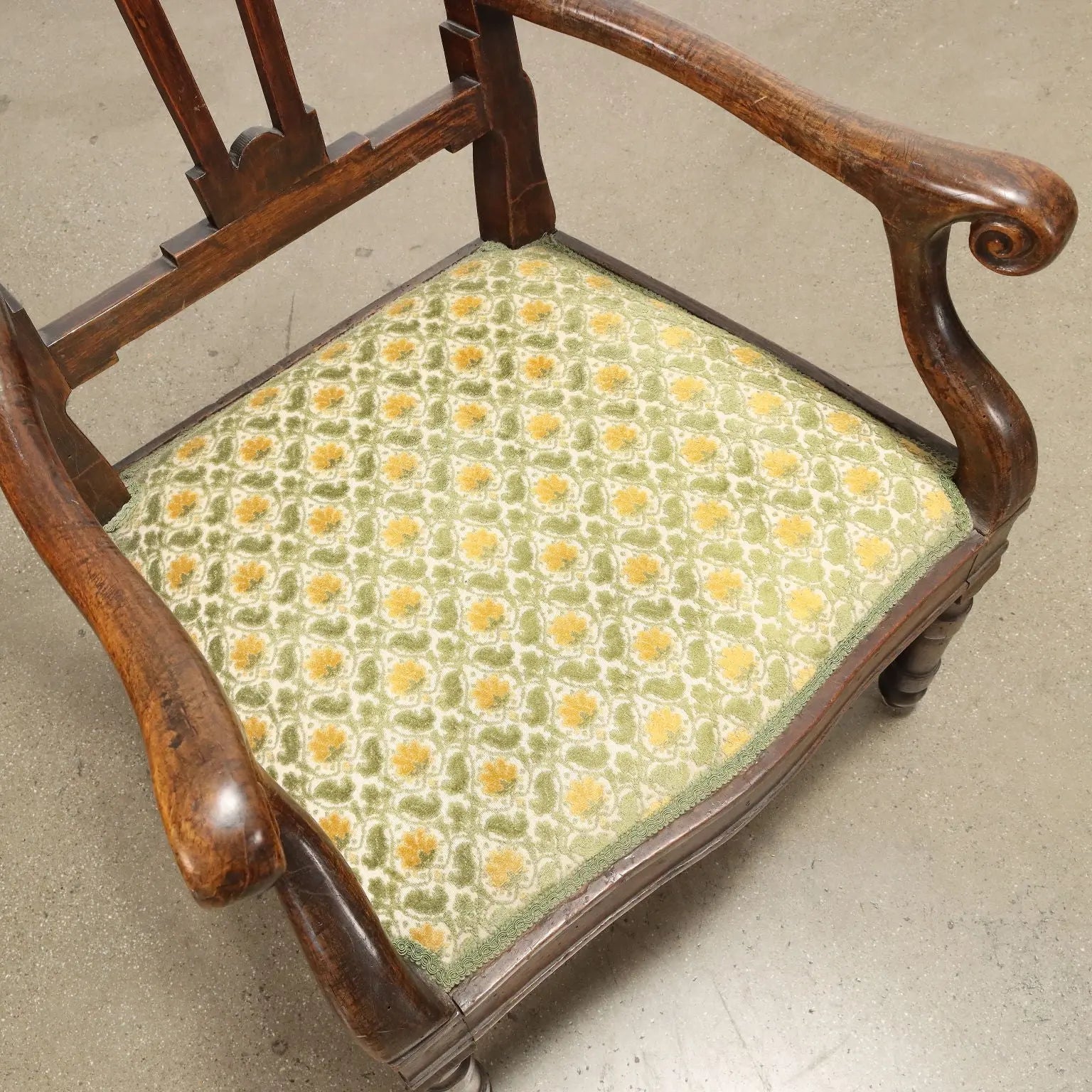 Ancient Armchair from the Directoire Cloth Italy Late XIX Century