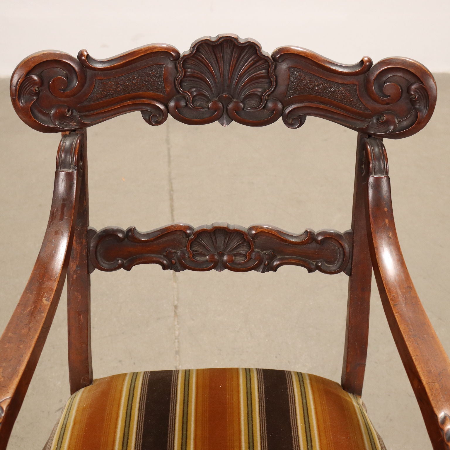  | Antiques  Seating