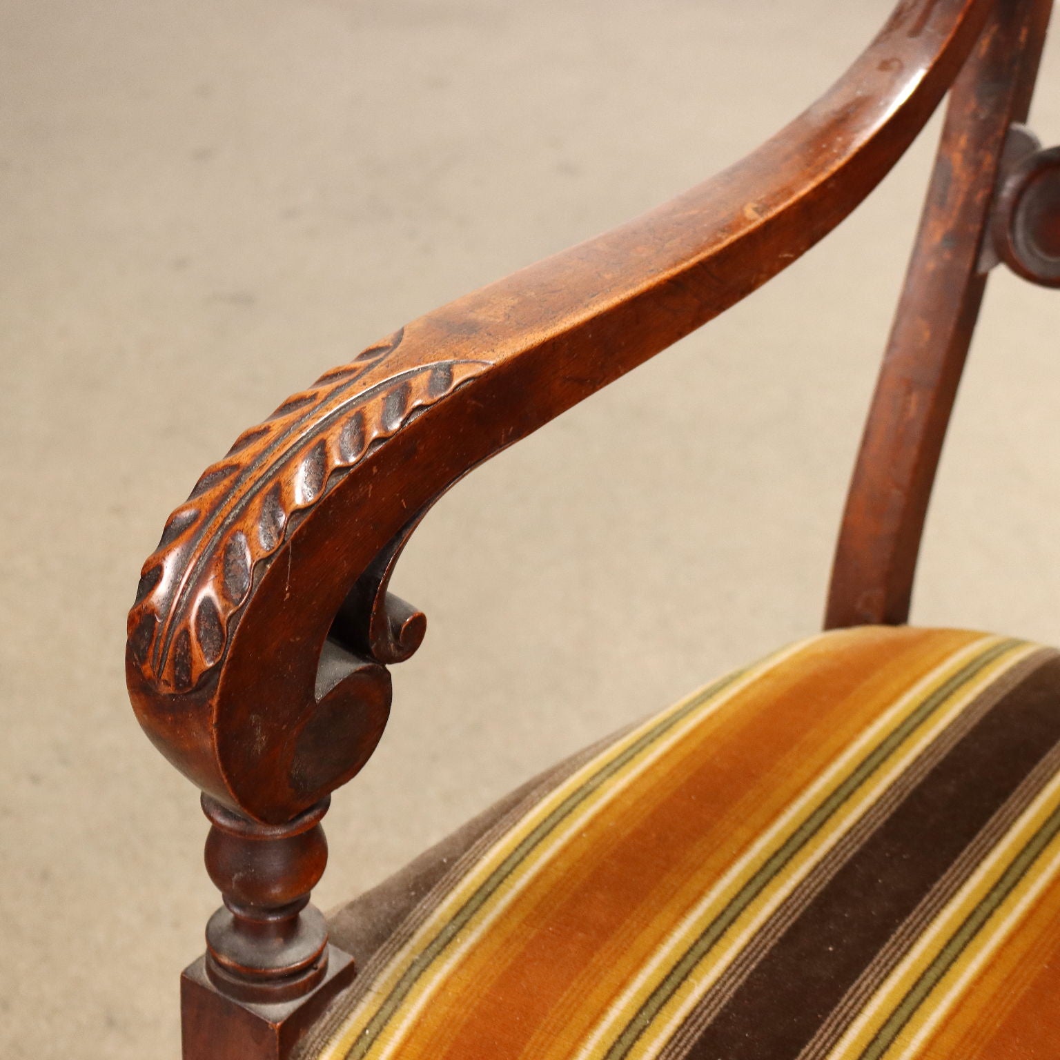  | Antiques  Seating