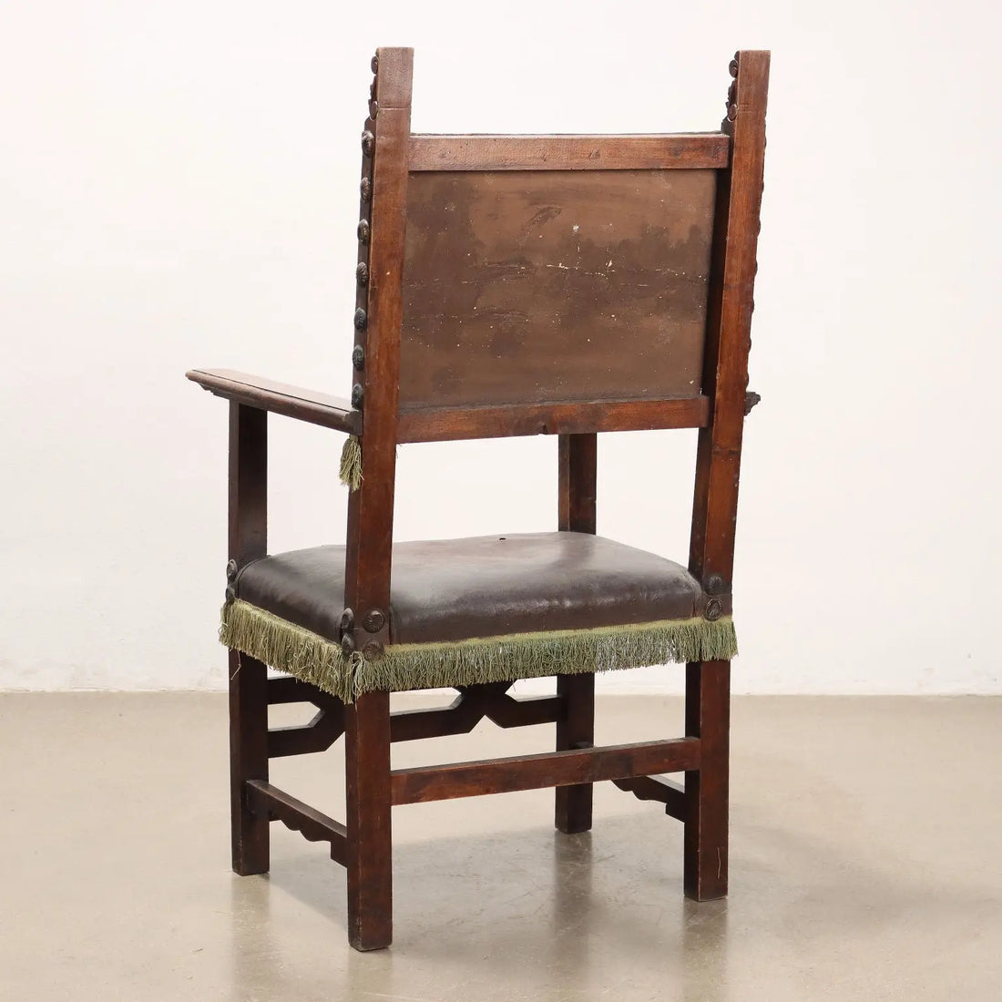 Neo-Renaissance Walnut and Leather Throne, 19th Century Italy
