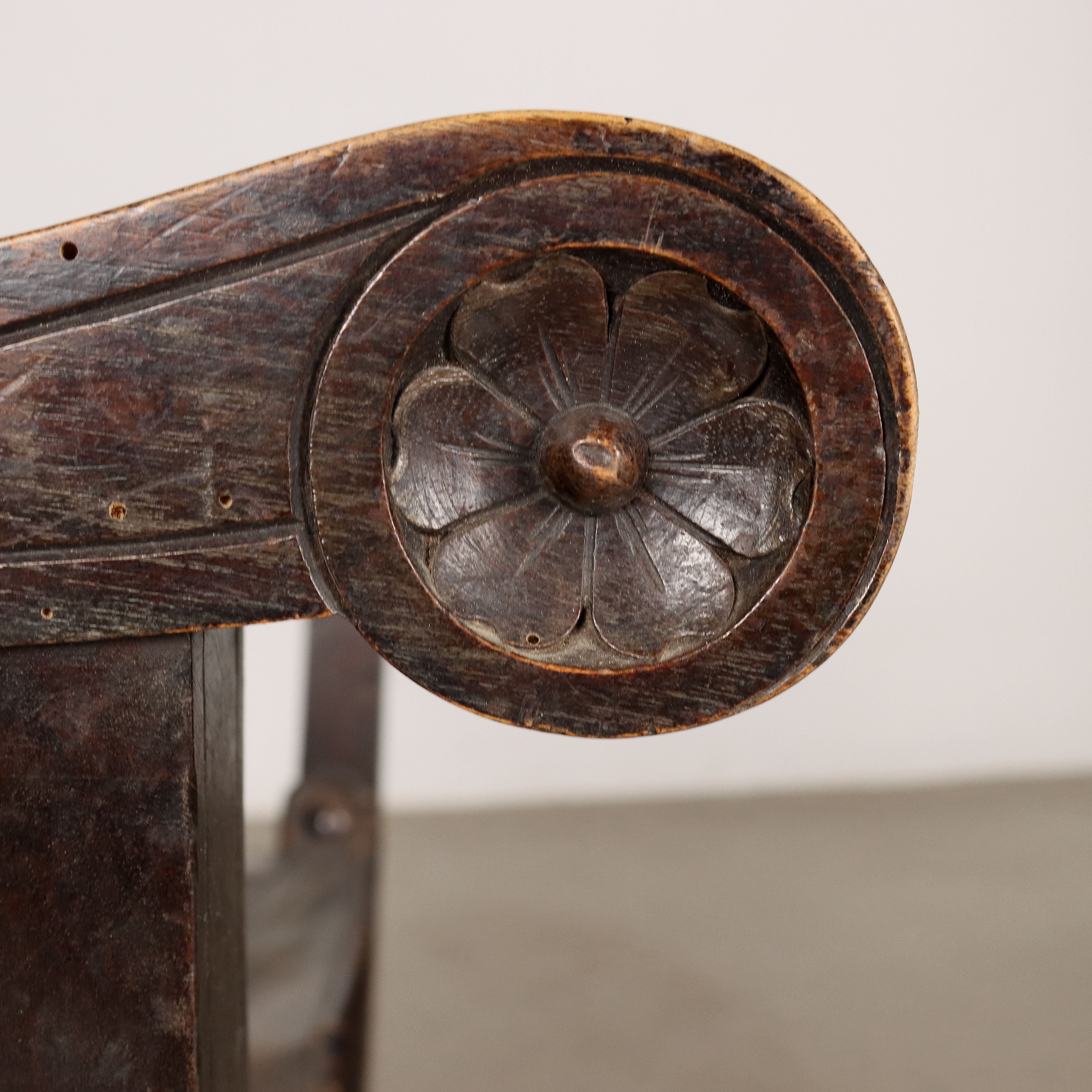 Antique Neo-Renaissance Chair Walnut Leather XIX Century - Italy, Late XIX - Early XX Century | Antiques  Seating