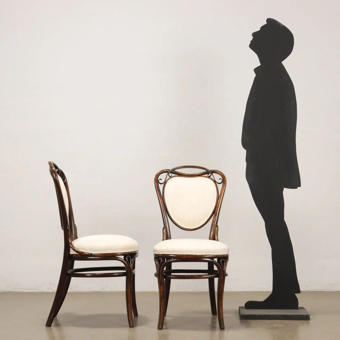 Pair of Thonet Chairs in Bent Beech - 19th Century