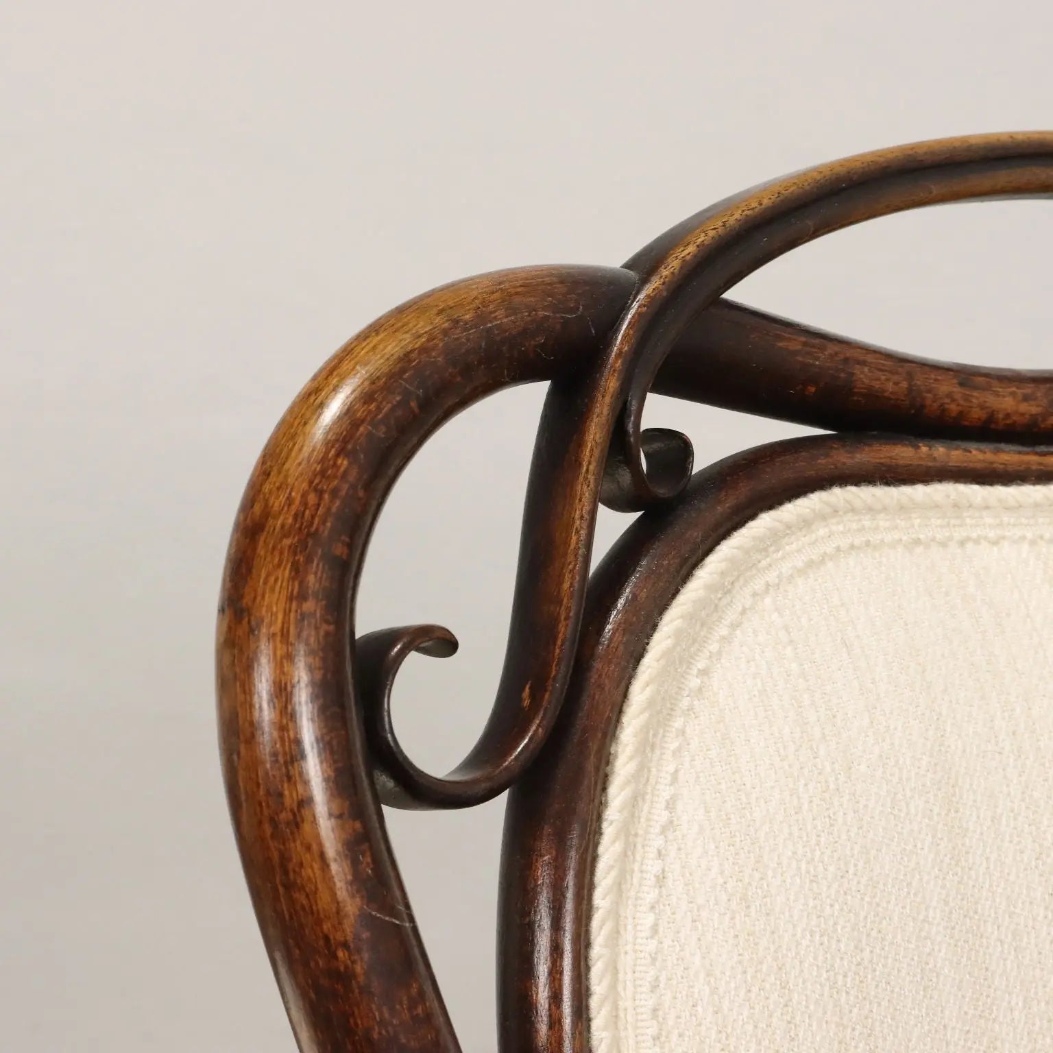 Pair of Thonet Chairs in Bent Beech - 19th Century