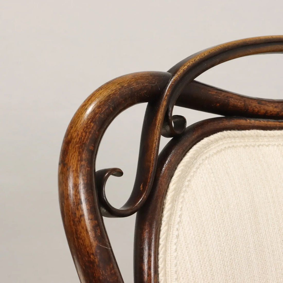 Pair of Thonet Chairs in Bent Beech - 19th Century