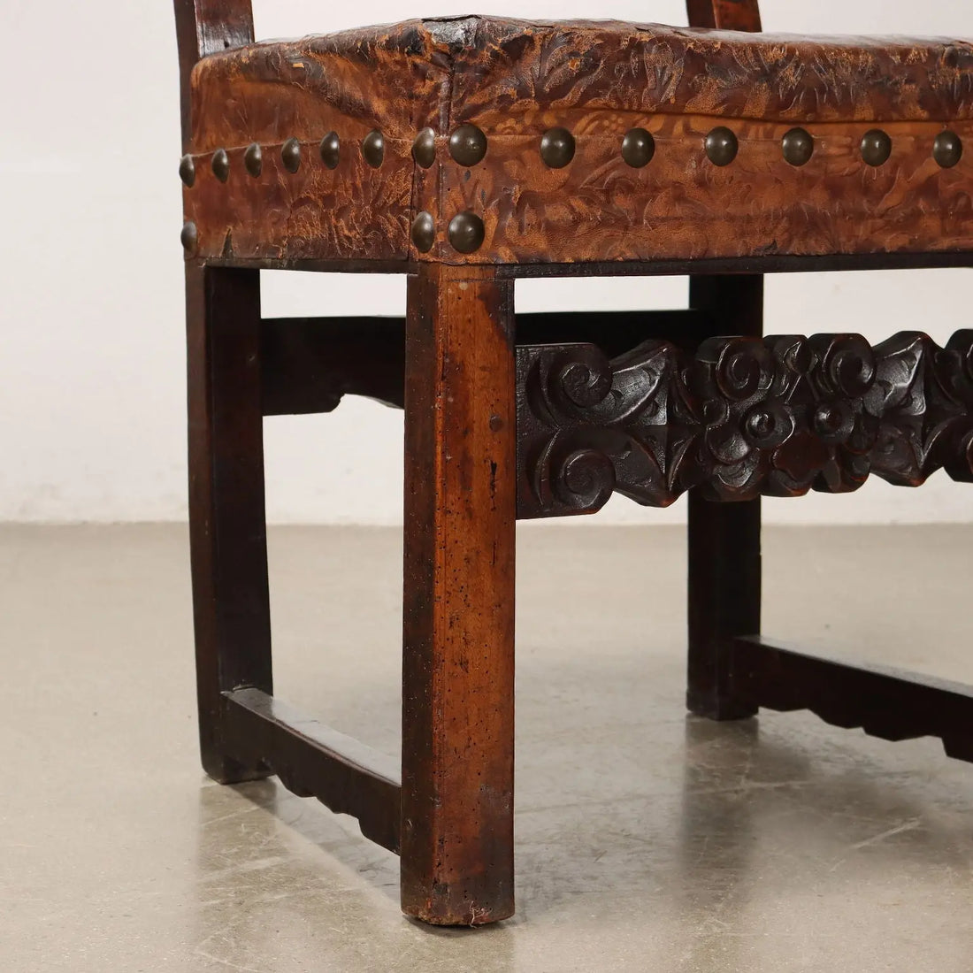 Antique Baroque Chair Carved Walnut Italy XVIII Century - Nothern Italy, Early XVIII Century | Antiques | Seating