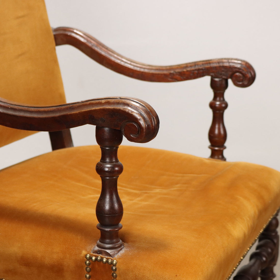 Antique Baroque Armchair Walnut Italy XVIII Century - Italy, Early XVIII Century | Antiques  Seating