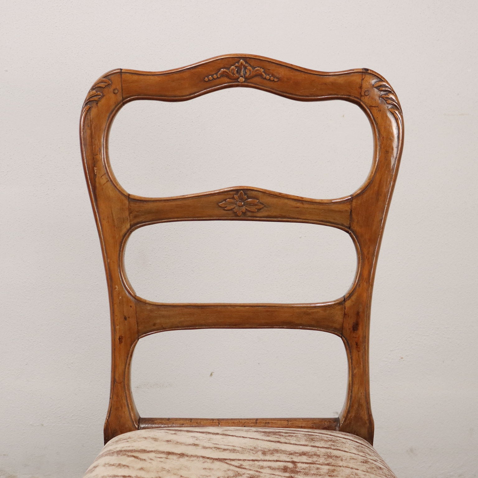  | Antiques  Seating