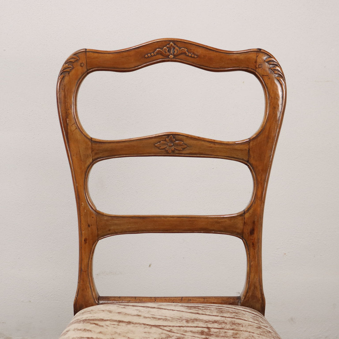  | Antiques  Seating