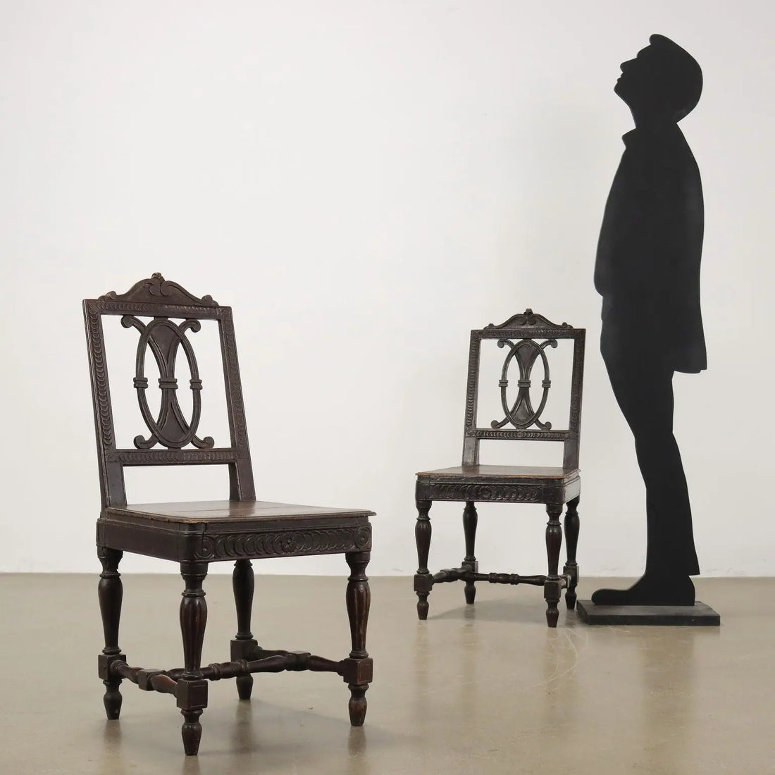 Antique Neoclassical Chairs Carved Walnut Italy XVIII Century - Neoclassical Chairs in Walnut | Antiques | Seating