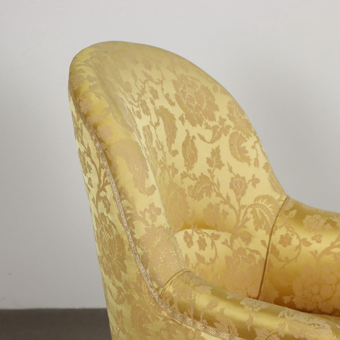  | Antiques  Seating