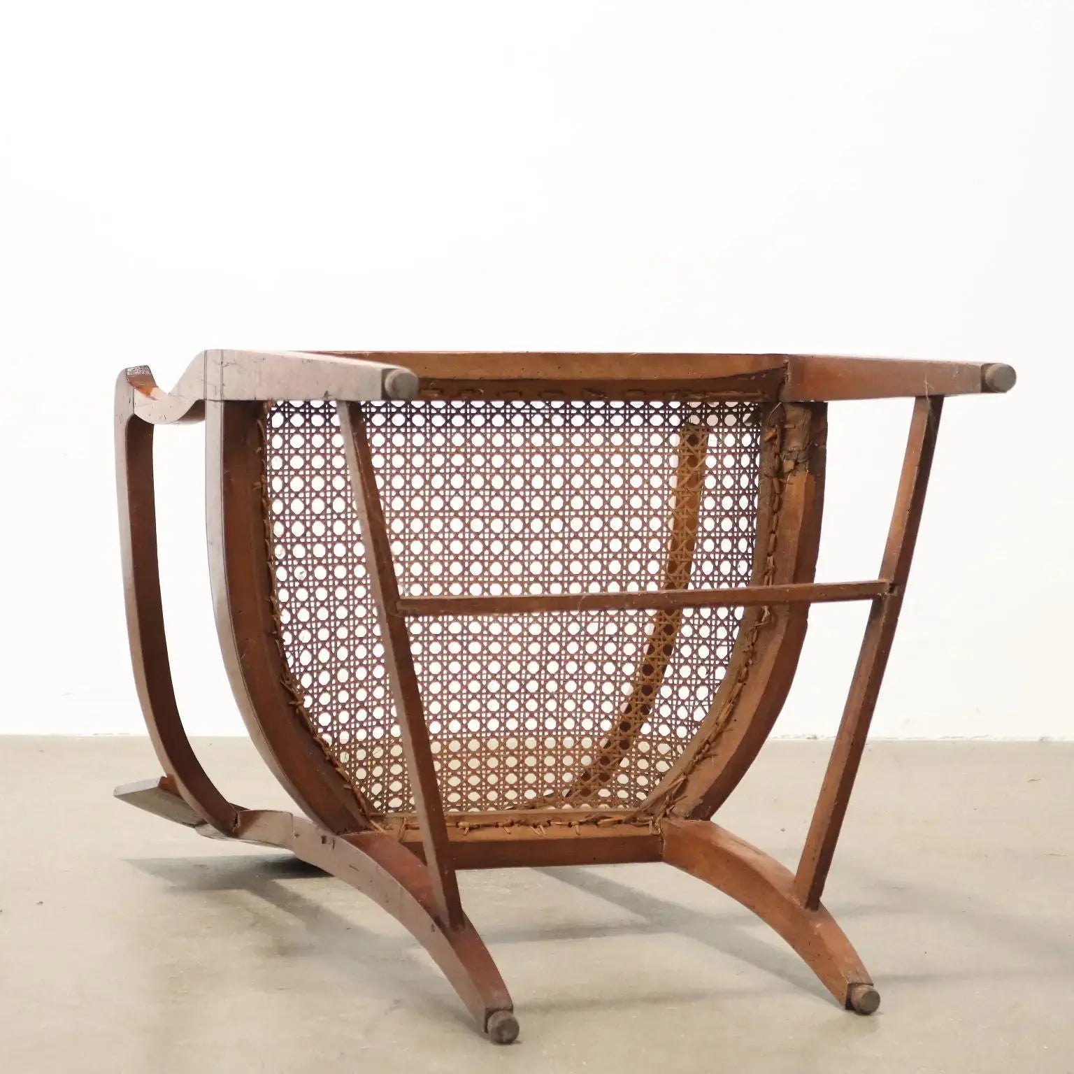 Directorate Chairs and Armchairs in Walnut - Late 17th Century