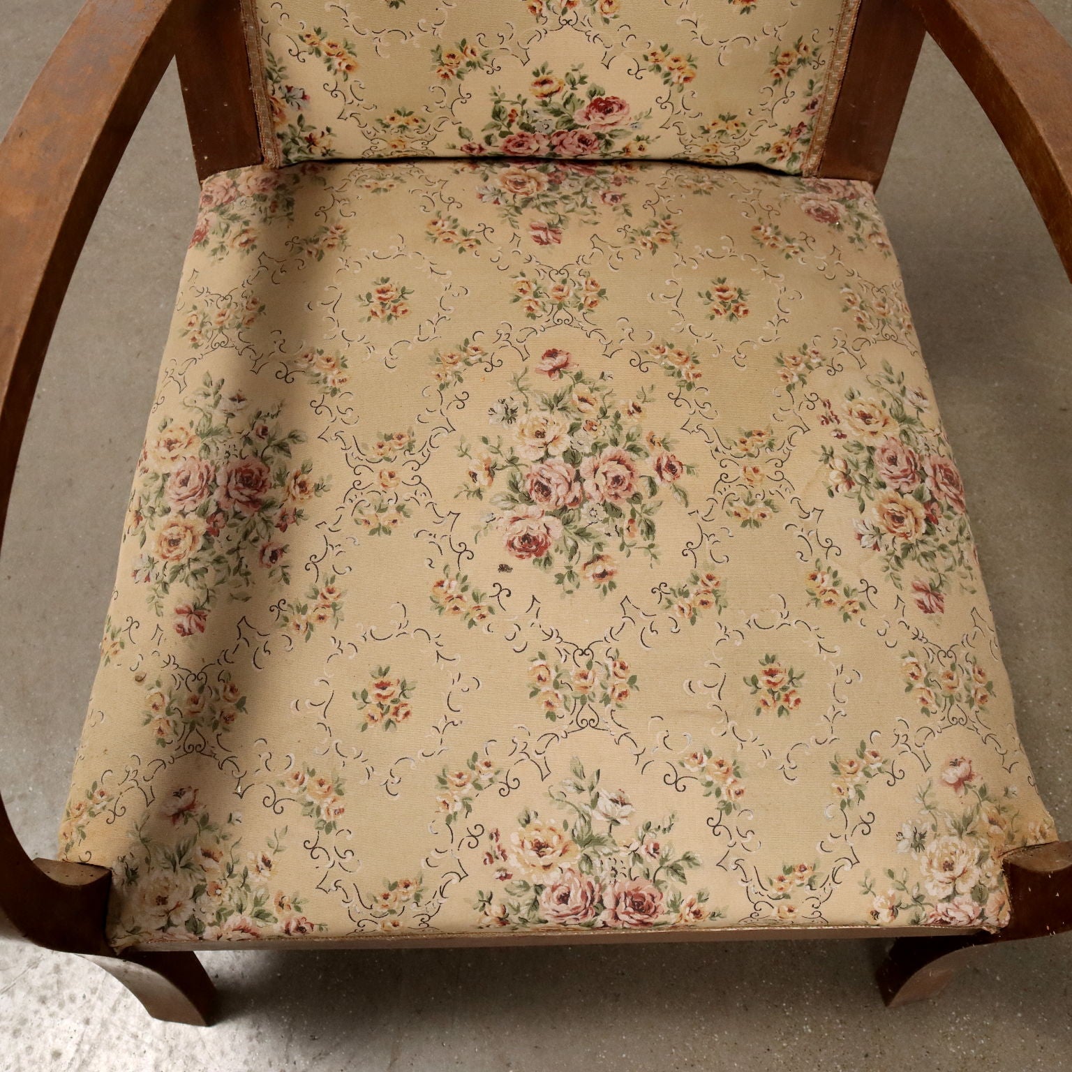  | Antiques  Seating