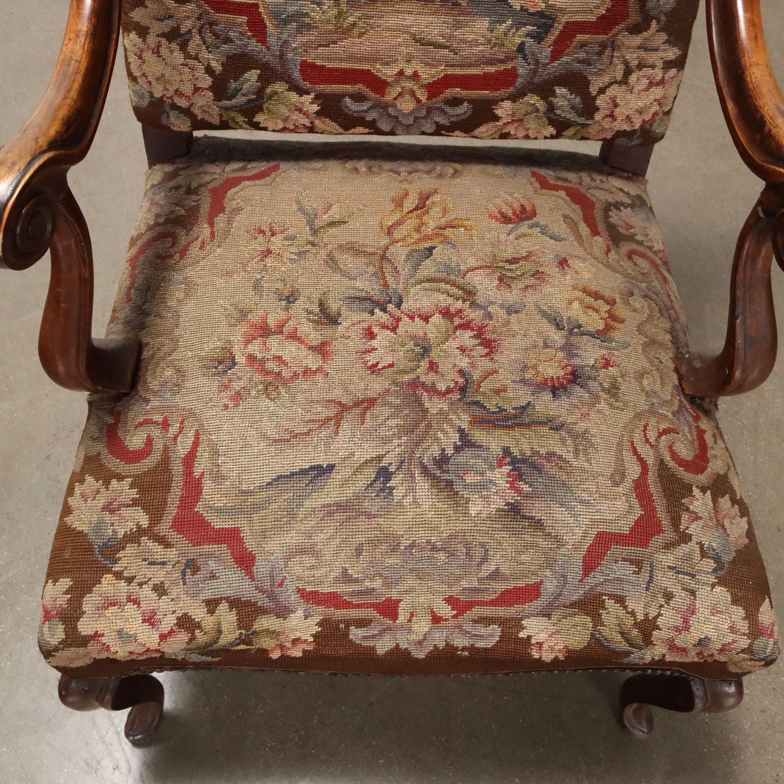  | Antiques  Seating