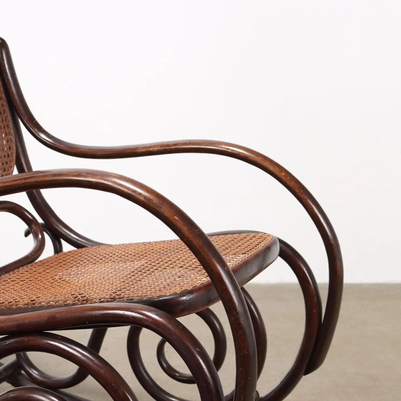 Rocking Chair in Bentwood Beech, Thonet Style