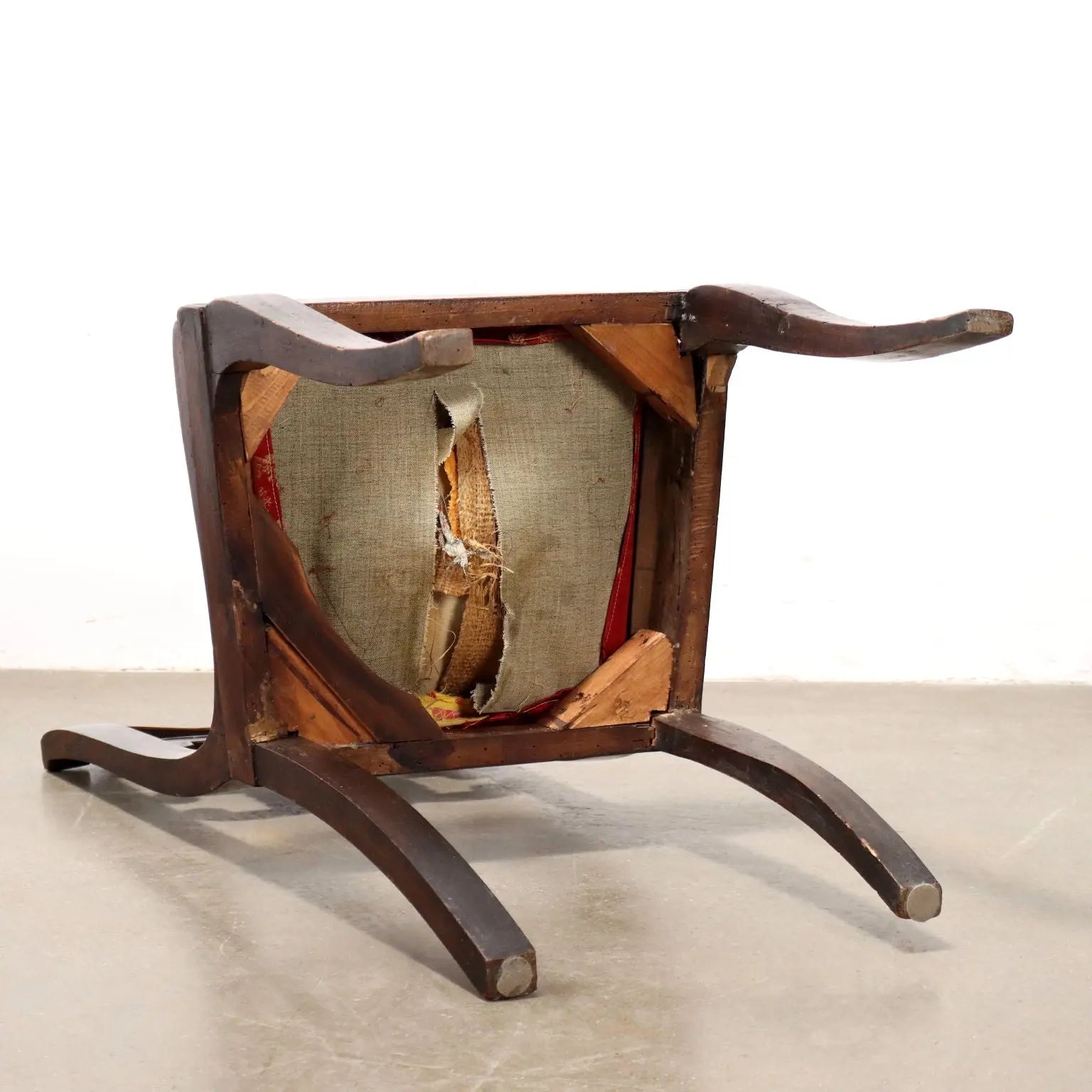 Pair of Directoire Chairs in Walnut - Italy, Late 18th to Early 19th Century