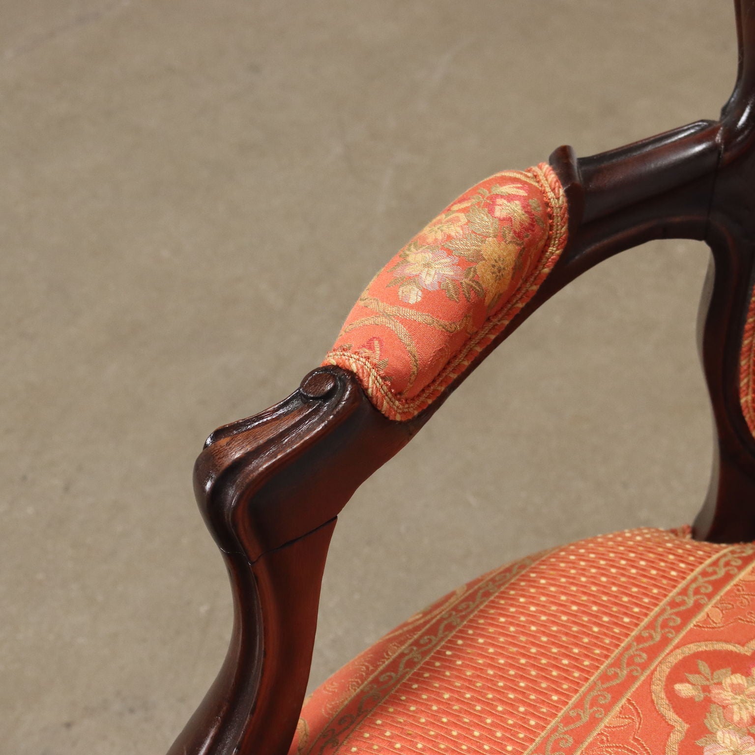  | Antiques  Seating