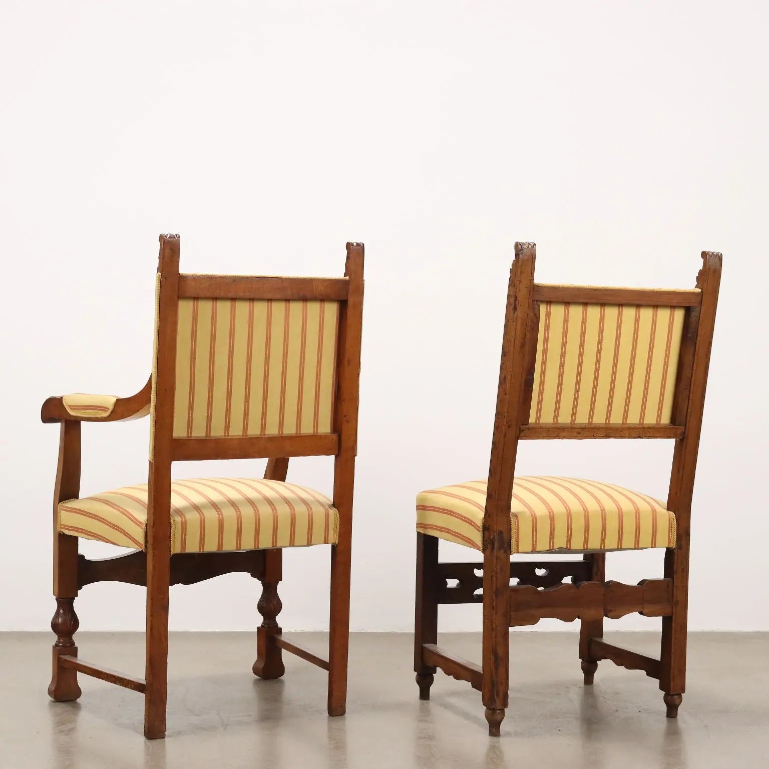 Antique Baroque Armchairs Walnut Fabric Italy XVII-XVIII Century - Italy | Antiques | Seating