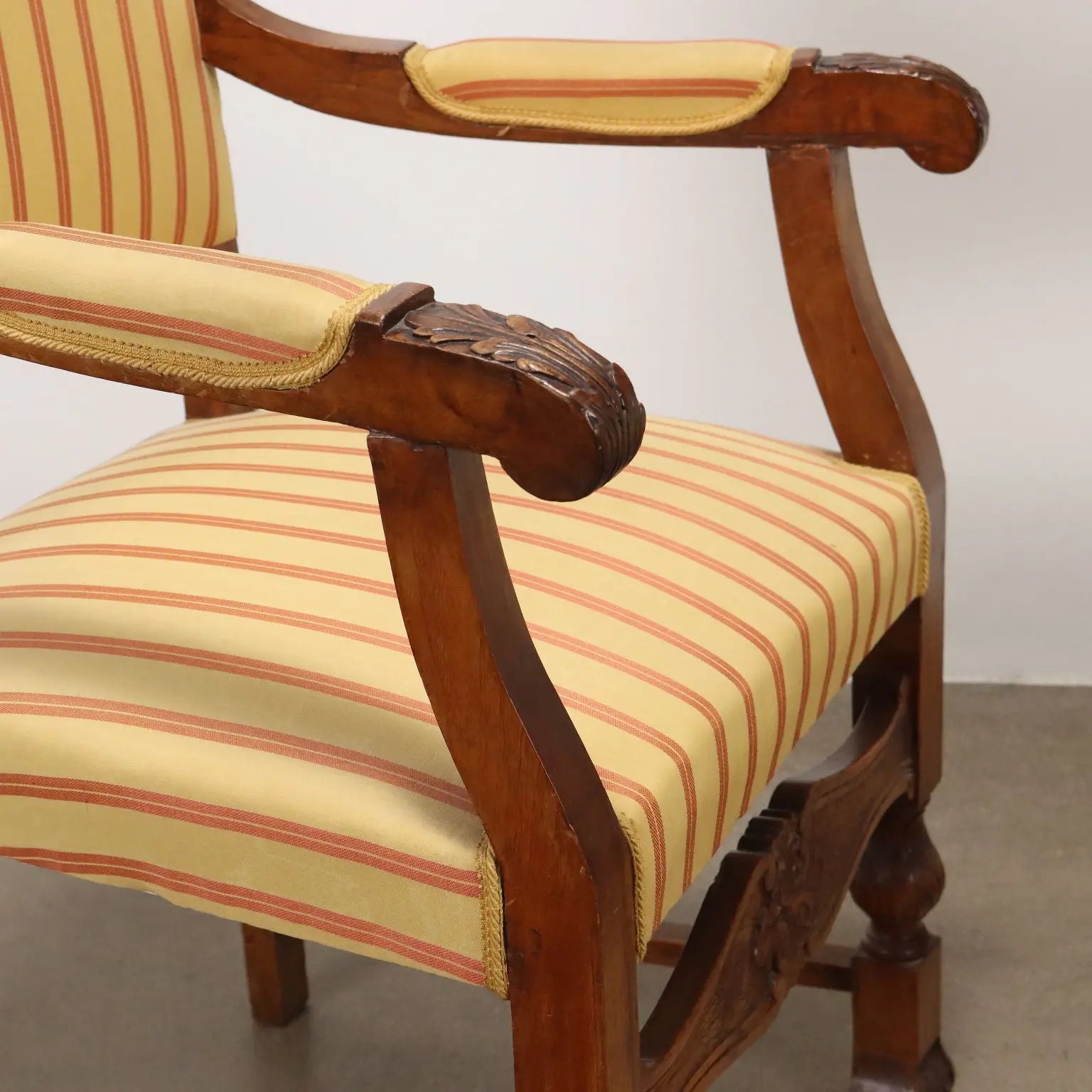 Antique Baroque Armchairs Walnut Fabric Italy XVII-XVIII Century - Italy | Antiques | Seating