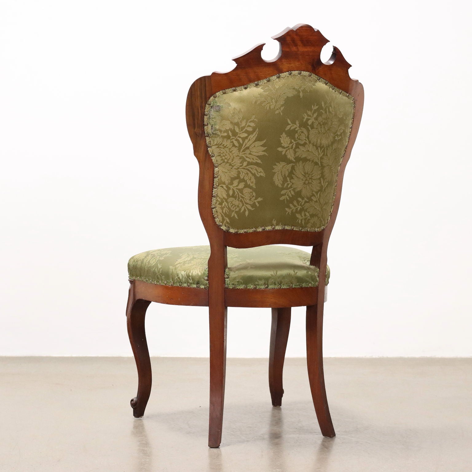  | Antiques  Seating