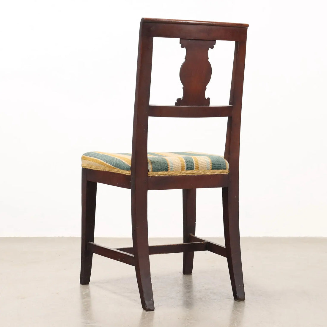 Antique Chairs Walnut Padded Seat Italy XIX Century - Italy, XIX Century | Antiques | Seating
