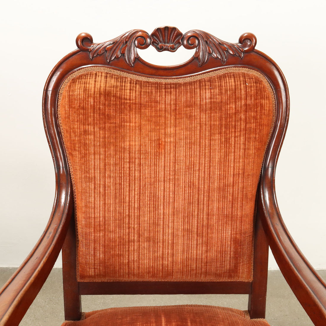  | Antiques  Seating