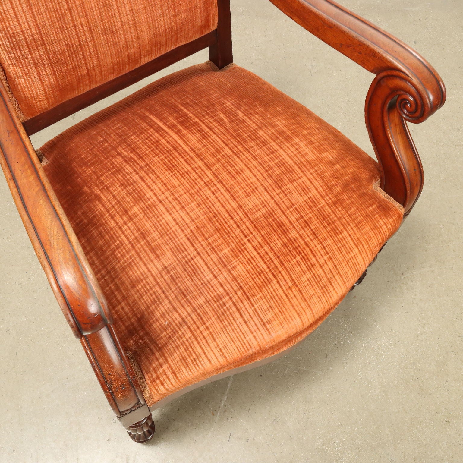  | Antiques  Seating