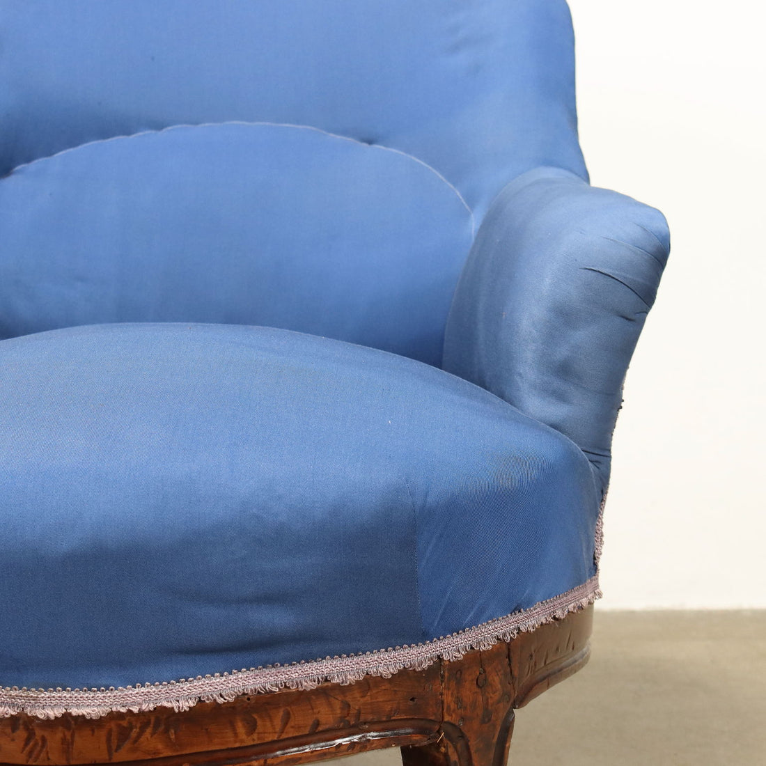  | Antiques  Seating