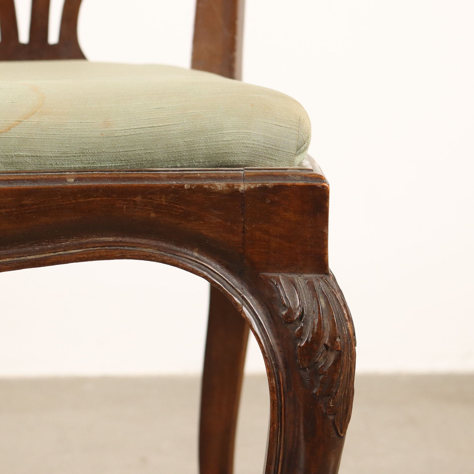  | Antiques  Seating
