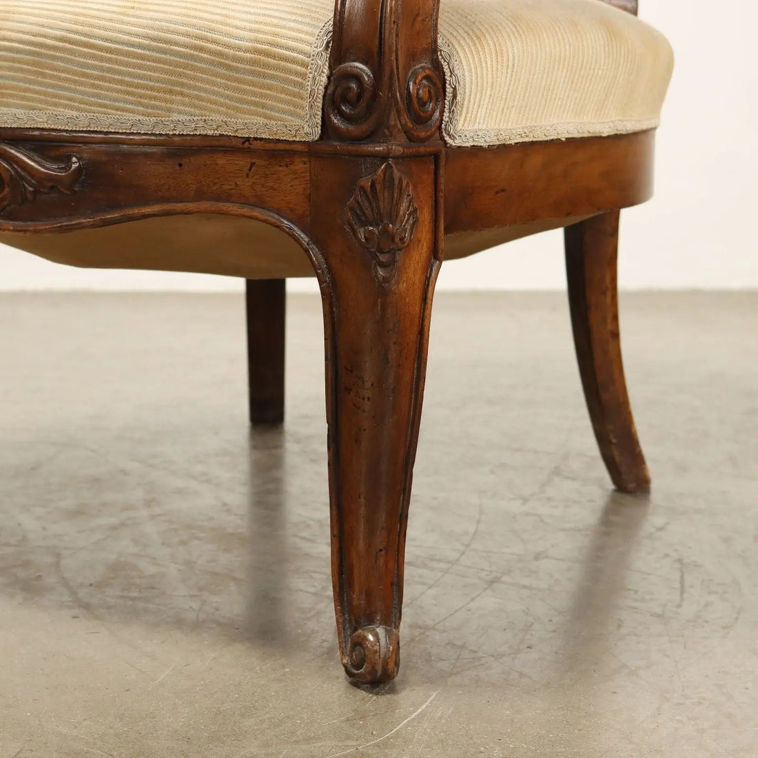 Antique Armchair Louis Philippe Walnut Carvings Italy XIX Century