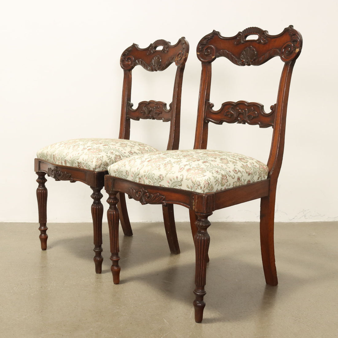  | Antiques  Seating
