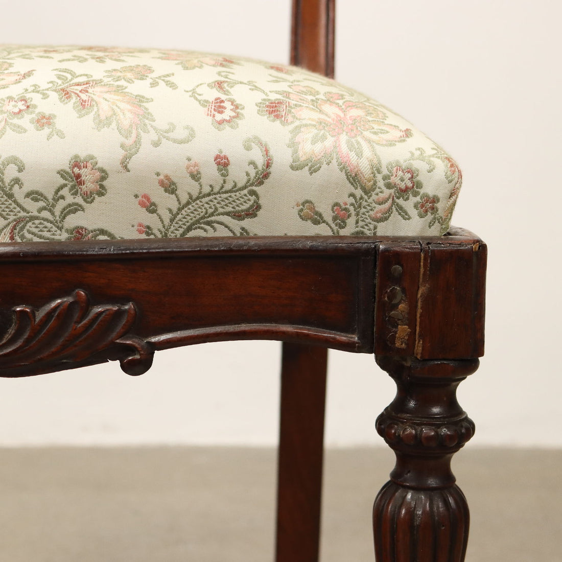  | Antiques  Seating